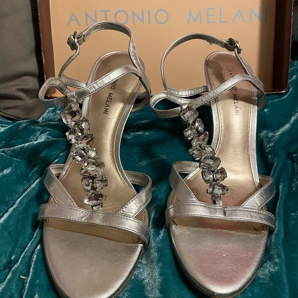 Antonio Melani silver and rhinestone low heel dressy sandal. - Picture 6 of 6